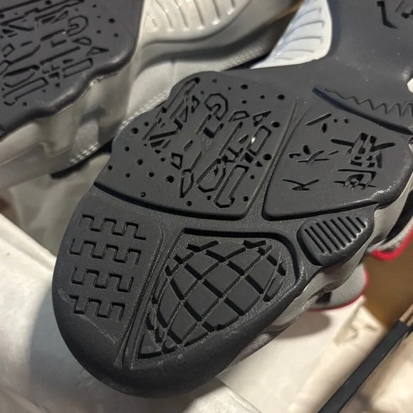 Air Jordan Black and Gray Johnny Kilroy Retro 9 Sneakers - Picture 7 of 8